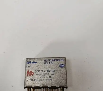 Mercedes-Benz E W124 Other control units/modules 5DK00408702 71449