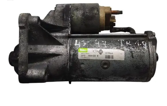 Opel Vivaro Starter motor D7R44