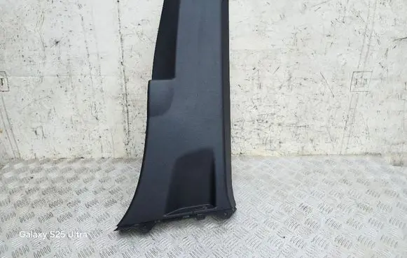 (B) pillar trim (bottom)