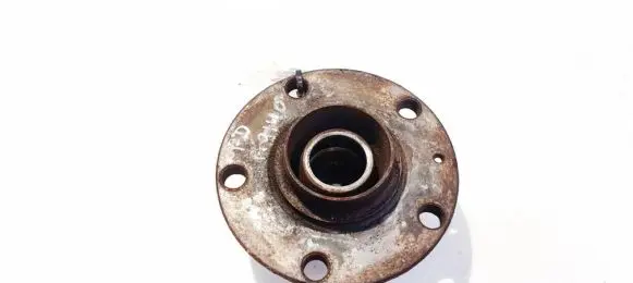 Audi A6 S6 C6 4F Front wheel hub 4e0407615d