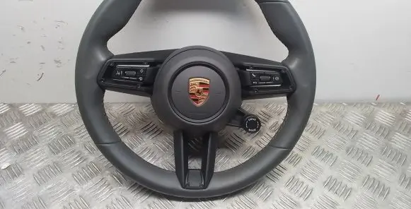 Porsche Taycan 9J1 Steering wheel