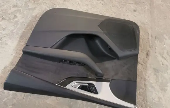 Audi Q7 4M Front door card panel trim 4M2867106 4M2867106F