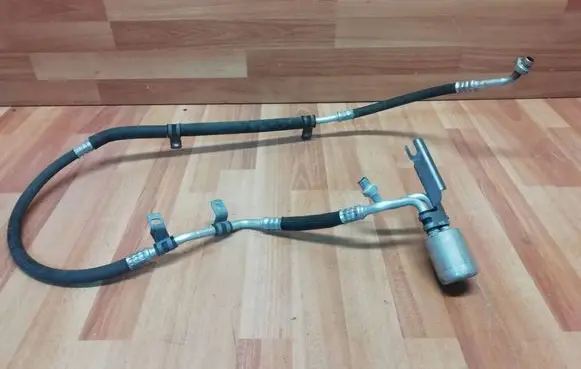 Renault Zoe Air conditioning (A/C) pipe/hose 924476933R