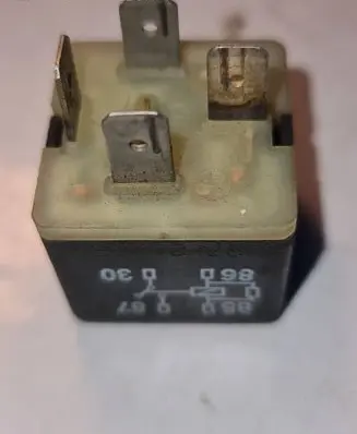 Audi A4 S4 B5 8D Other relay 141951253B