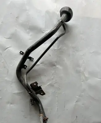 Nissan X-Trail T30 Fuel tank filler neck pipe 