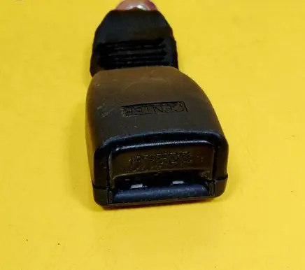 Hyundai Getz Rear seatbelt buckle 