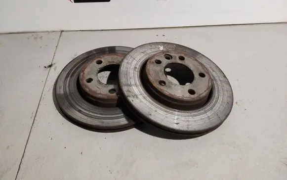 Volkswagen Transporter - Caravelle T5 Rear brake disc 