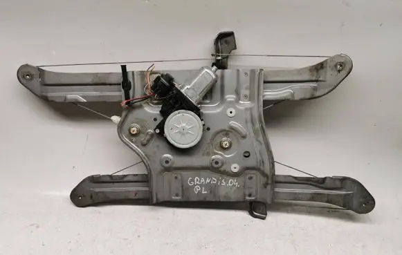 Mitsubishi Grandis Front door window regulator with motor