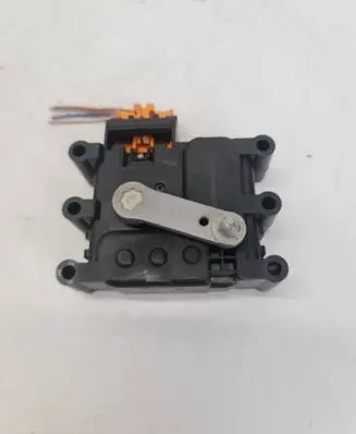 Mazda CX-7 Air flap motor/actuator 9914Z