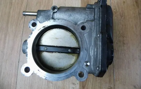 Lexus RX 450H Throttle body valve 2203031090