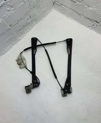 Volkswagen Golf IV Front door electric window regulator 