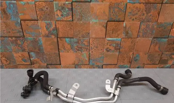 BMW X6 G06 Engine coolant pipe/hose 9845645 17129845645