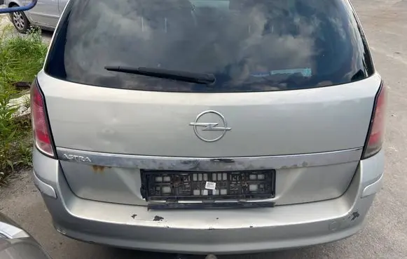 Opel Astra H Tailgate/trunk/boot lid