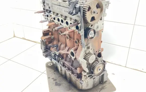 Ford Kuga I Engine G6DG 04204T G6DGBKB2351