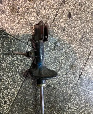 KIA Sportage Front shock absorber/damper 546512E500