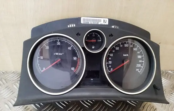 Opel Zafira B Speedometer (instrument cluster) 3164392 13225988
