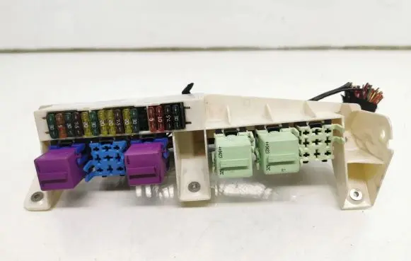 BMW X5 E53 Fuse module 8383720 61138383720 8373700