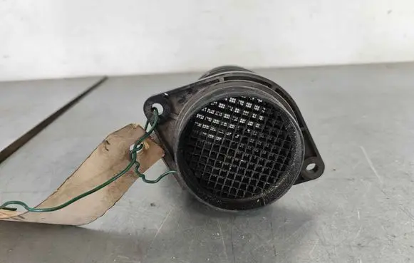 Volvo S40, V40 Mass air flow meter H7700104426