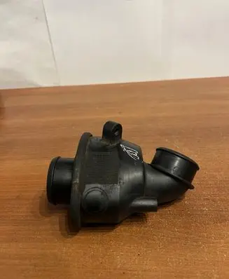 Mercedes-Benz C W202 Intake resonator A6110981207 D4813