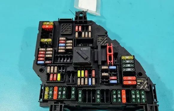 Fuse box set