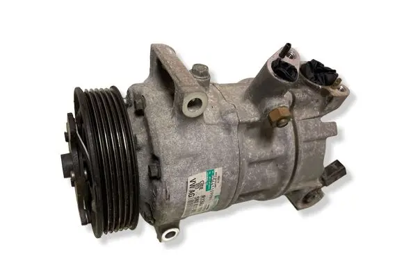 Volkswagen Golf VI Air conditioning (A/C) compressor (pump) 5N0820803 R134A1701P 056411099B4