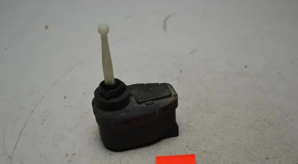 BMW 3 E36 Headlight level adjustment motor 0307851327