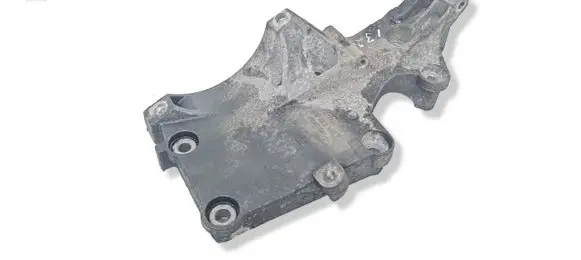 Volkswagen PASSAT B6 Generator/alternator bracket 03G903143F