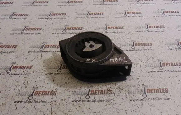 Mercedes-Benz A W168 Engine mount bracket A1682400618