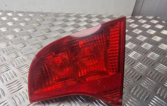 Audi A4 S4 B7 8E 8H Rear/tail lights 8E9945094