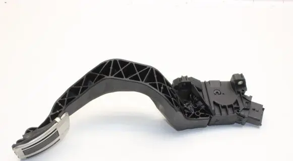 Peugeot 2008 II Accelerator throttle pedal 9827705480 6PV013524