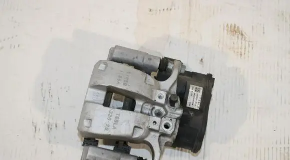 Tesla Model Y Rear brake caliper 104462300I
