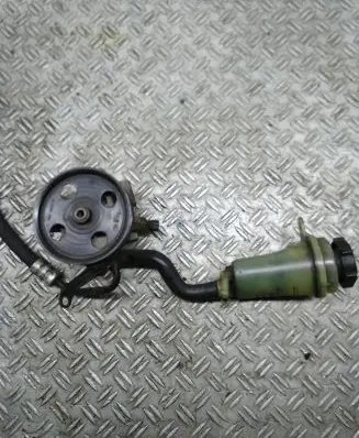 Ford C-MAX I Power steering pump