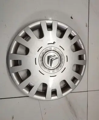 Citroen C4 I R15 wheel hub/cap/trim 9650011880