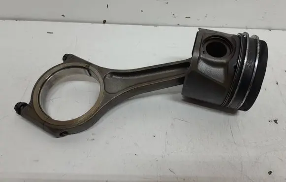 Peugeot 607 Piston with connecting rod H268X