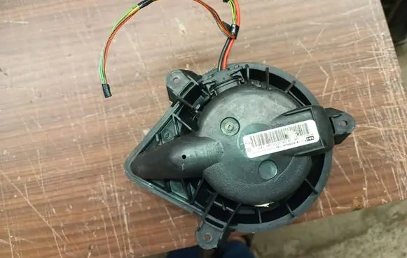 Heater fan/blower