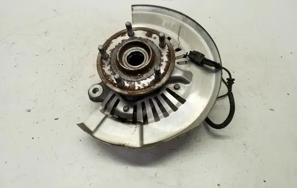 Chrysler Pacifica Front wheel hub 68189019AC 517ABL