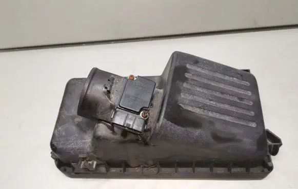 Toyota Corolla E120 E130 Mass air flow meter 2220427010