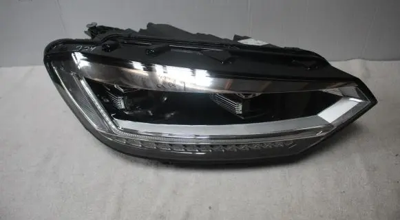 Volkswagen Touran III Headlight/headlamp 5TB941082A