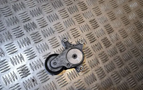 Mercedes-Benz CLA C117 X117 W117 Generator/alternator belt tensioner A2702000370