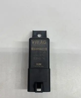 Volkswagen Touran I Glow plug pre-heat relay 038907281D 0522120504 4064337