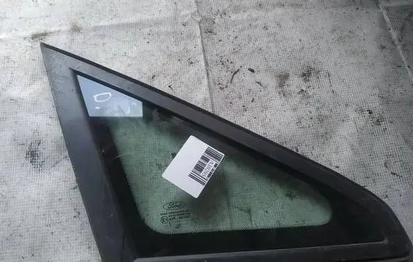 Ford Focus C-MAX Front triangle window/glass as2