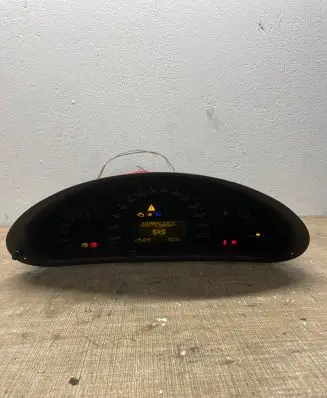 Mercedes-Benz C W203 Speedometer (instrument cluster) A2035403047 110080231