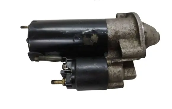 Volkswagen PASSAT B5.5 Starter motor 068911024F 0001110138
