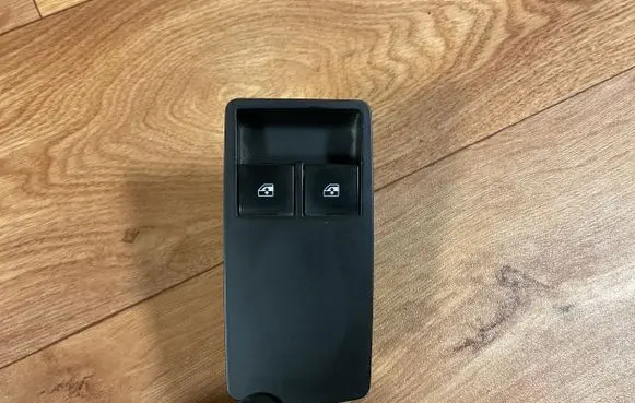 Opel Insignia A Electric window control switch 13222226