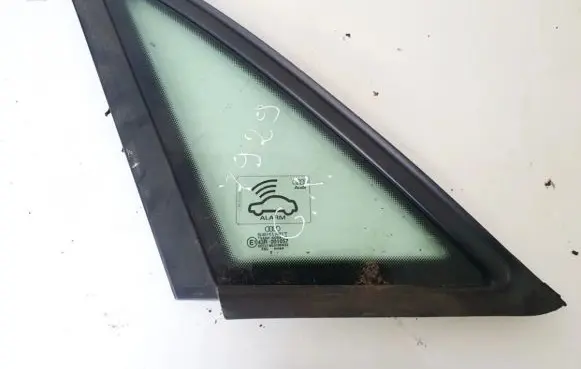 Audi A4 S4 B6 8E 8H Rear side window