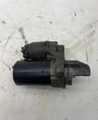 Suzuki Swift I Starter motor 0001107437