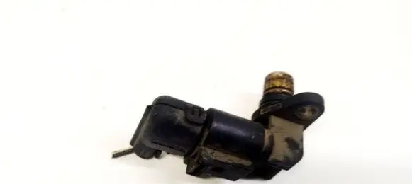 Toyota Verso Camshaft position sensor 06A905161A