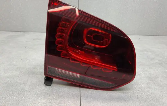 Volkswagen Golf VI Tailgate rear/tail lights 5K7945307