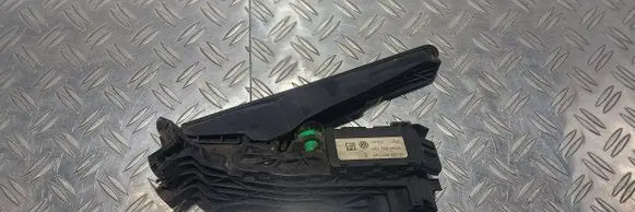Skoda Octavia Mk2 (1Z) Accelerator throttle pedal 1K1723503L 6PV00860001