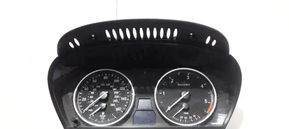 BMW 5 E60 E61 Speedometer (instrument cluster) 110080213 62.10-9177262